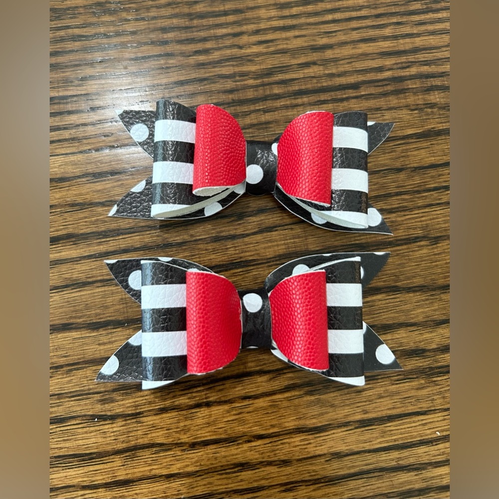 SOLD•Shoe Clips